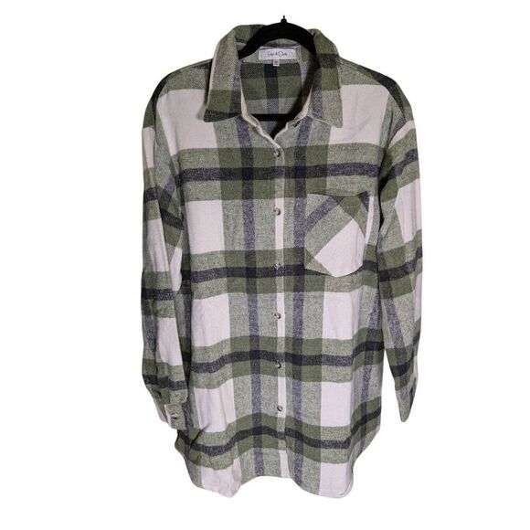 NWT Eden and Olivia Women's Flannel Olive/Ivory Plaid Button Up Shirt Women's Si - Picture 1 of 4